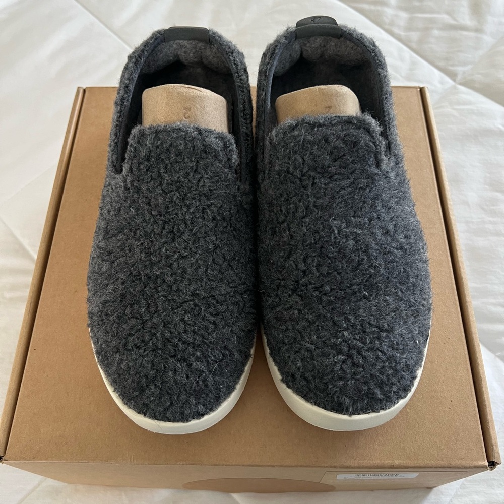 Allbirds Wool Lounger Fluff Slip-Ons in Grey in Size 7